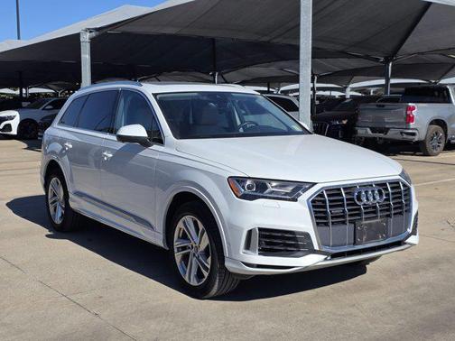2022 Audi Q7 55 Premium