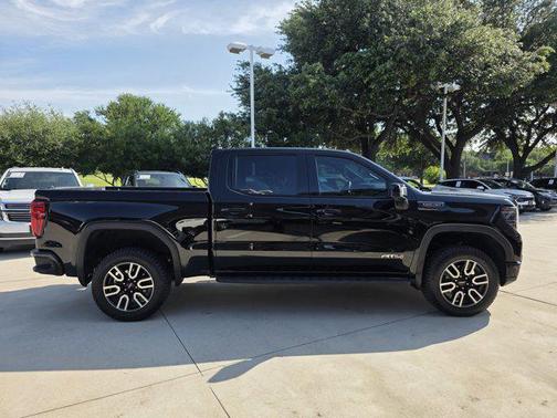Onyx Black 2024 GMC Sierra 1500 AT4