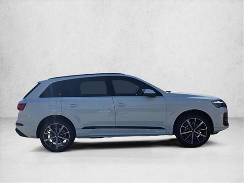 2026 Audi Q7 45 Premium Plus