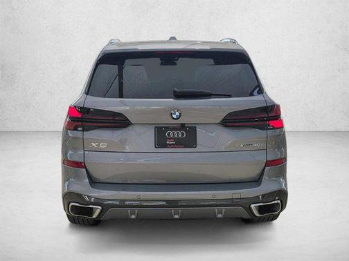 Gray 2026 BMW X5 xDrive40i