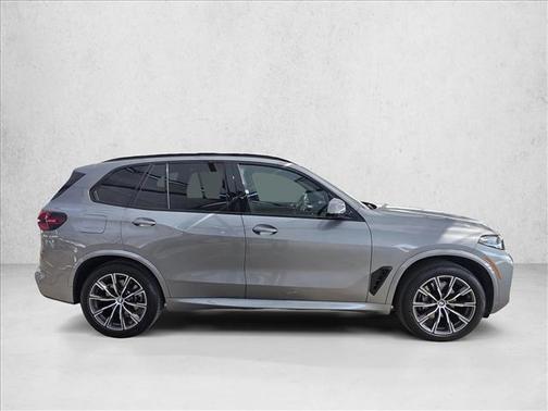 Gray 2026 BMW X5 xDrive40i