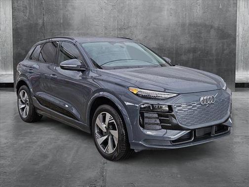 2025 Audi Q6 e-tron Premium Plus quattro