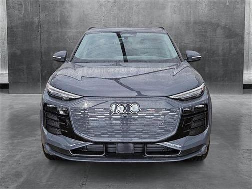 2025 Audi Q6 e-tron Premium Plus quattro