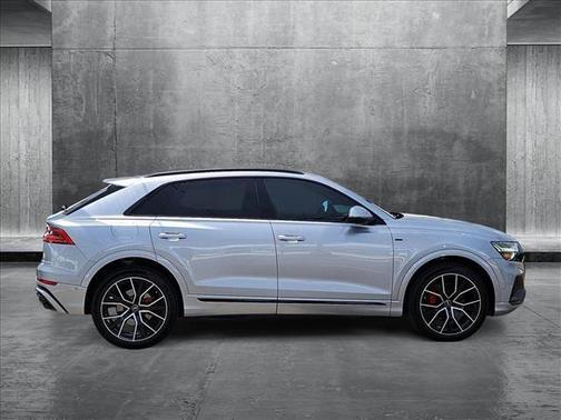 2021 Audi Q8 55 Premium Plus