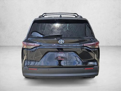 Midnight Black Metallic 2024 Toyota Sienna XLE