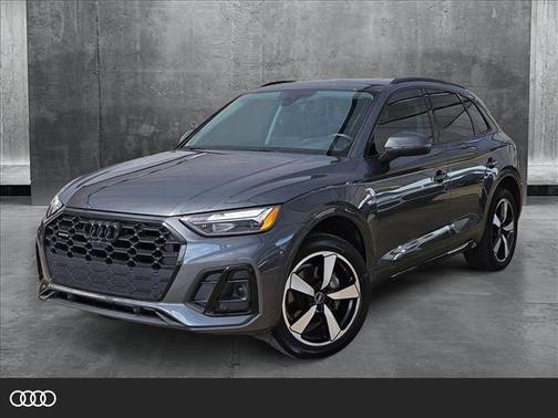 2022 Audi Q5 45 S line Premium Plus