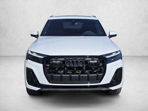 2026 Audi Q7 45 Premium Plus