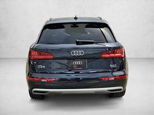 Moonlight Blue Metallic 2018 Audi Q5 2.0T Premium Plus