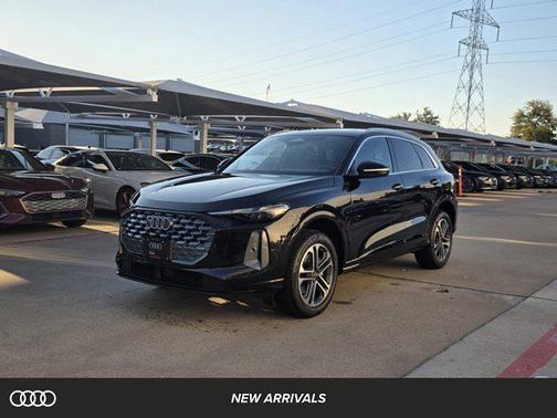 2025 Audi Q5 Premium