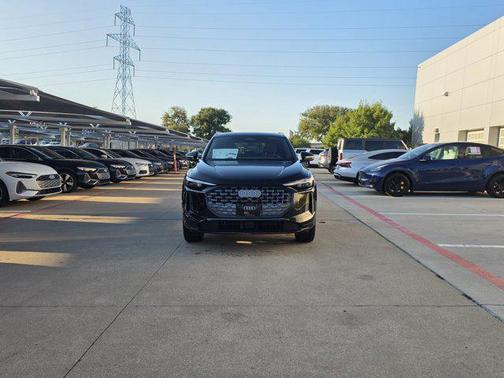 2025 Audi Q5 Premium