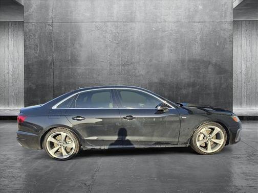 2022 Audi A4 45 S line Premium Plus