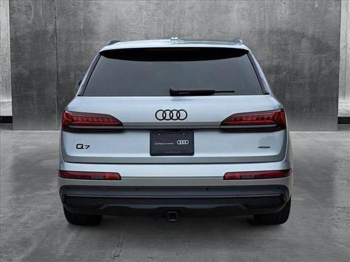 2023 Audi Q7 55 Prestige