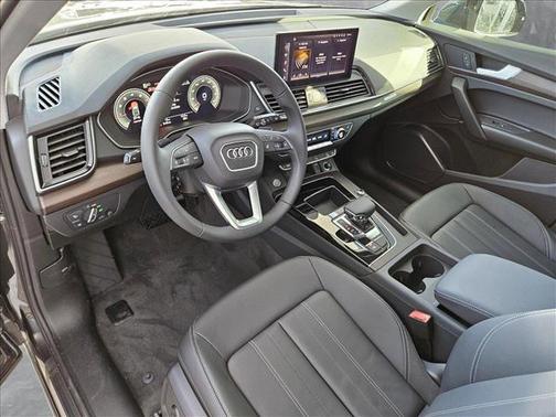 2025 Audi Q5 40 Premium