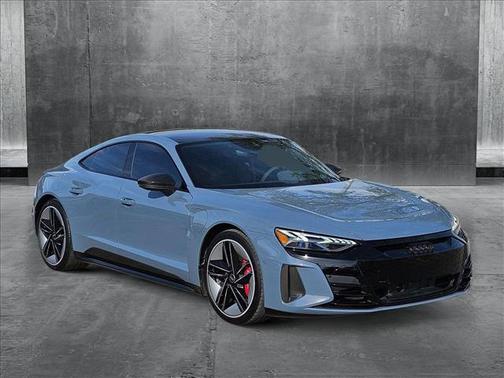 2022 Audi RS e-tron GT quattro