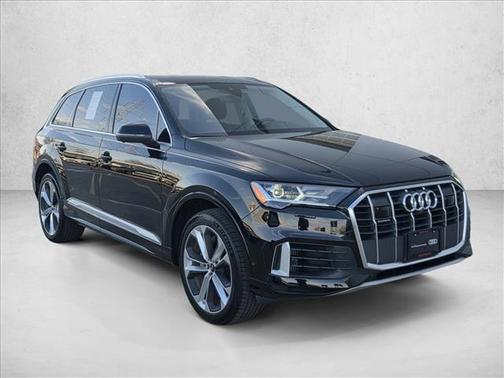 2022 Audi Q7 55 Premium Plus
