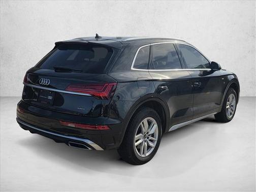 2023 Audi Q5 45 S line Premium