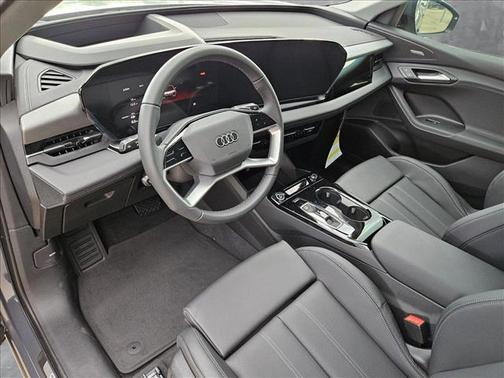 2025 Audi Q6 e-tron Prestige quattro