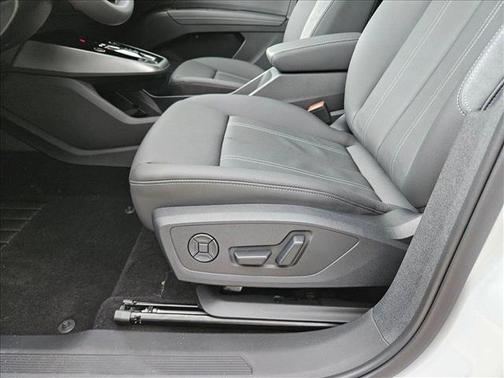 2025 Audi Q4 e-tron Premium Plus 55 quattro
