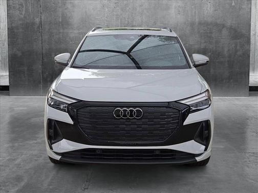 2025 Audi Q4 e-tron Premium Plus 55 quattro