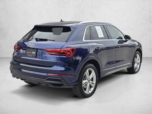 2024 Audi Q3 Premium 45 TFSI S line quattro Tiptronic
