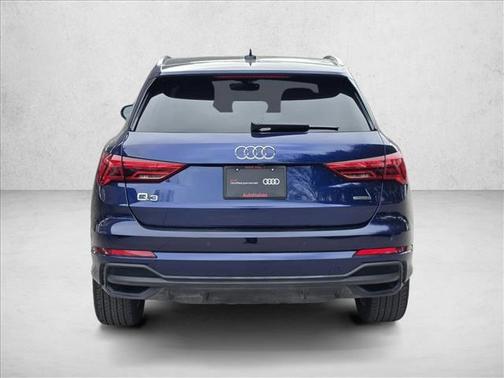 2024 Audi Q3 Premium 45 TFSI S line quattro Tiptronic