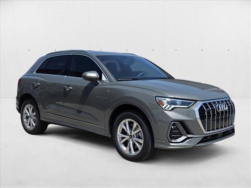 2025 Audi Q3 Premium 45 TFSI S line quattro Tiptronic