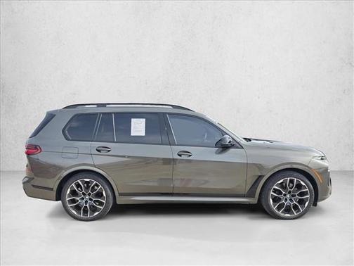 2024 BMW X7 M60i