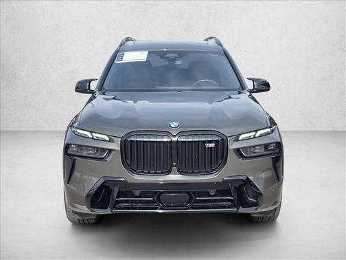 2024 BMW X7 M60i