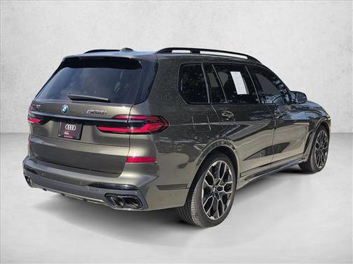 2024 BMW X7 M60i