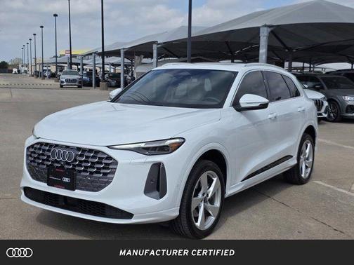 White 2025 Audi Q5 Premium Plus TFSI quattro S tronic