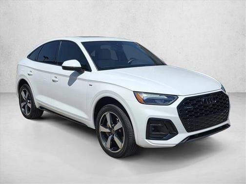 Ibis White 2023 Audi Q5 45 S line Premium Plus
