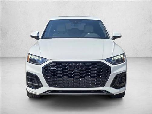 Ibis White 2023 Audi Q5 45 S line Premium Plus