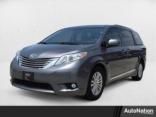 2017 Toyota Sienna XLE Premium
