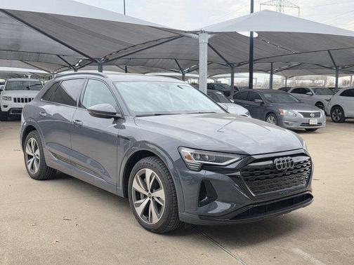2024 Audi Q8 e-tron Premium