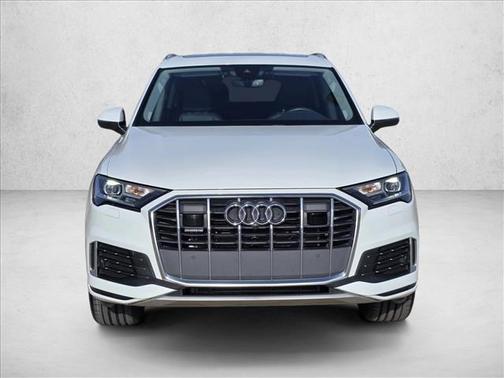 2023 Audi Q7 45 Premium Plus