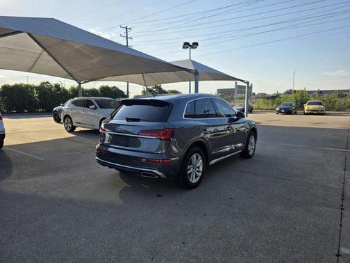 2023 Audi Q5 45 S line Premium