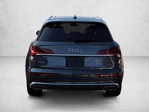 2023 Audi Q5 45 S line Premium