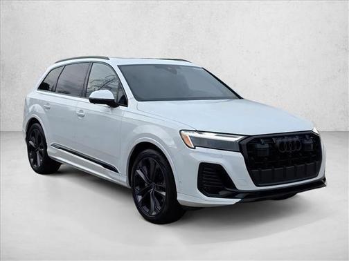 2026 Audi Q7 55 Premium Plus