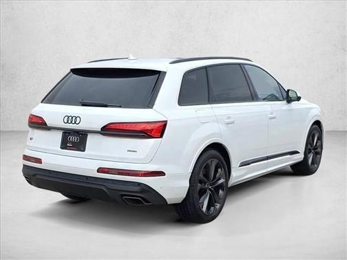 2026 Audi Q7 55 Premium Plus