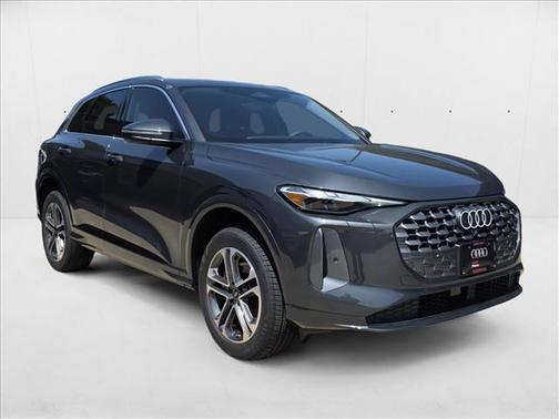 2025 Audi Q5 Premium