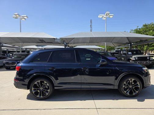 2025 Audi Q7 55 Premium Plus
