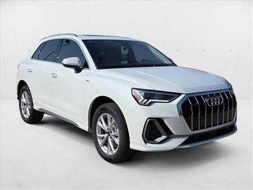 2025 Audi Q3 Premium 45 TFSI S line quattro Tiptronic