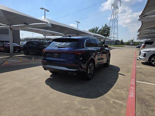 2025 Audi Q5 Premium