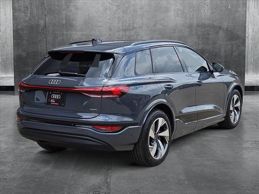 2025 Audi Q6 e-tron Prestige quattro