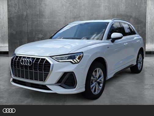 2025 Audi Q3 Premium 45 TFSI S line quattro Tiptronic
