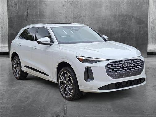 2025 Audi Q5 Premium Plus