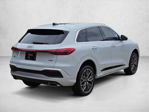 2025 Audi Q5 Premium Plus TFSI quattro S tronic