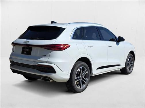 2025 Audi Q5 Premium
