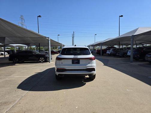 2025 Audi Q5 Premium