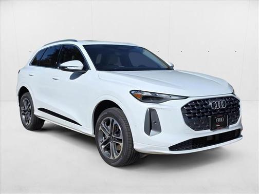2025 Audi Q5 Premium